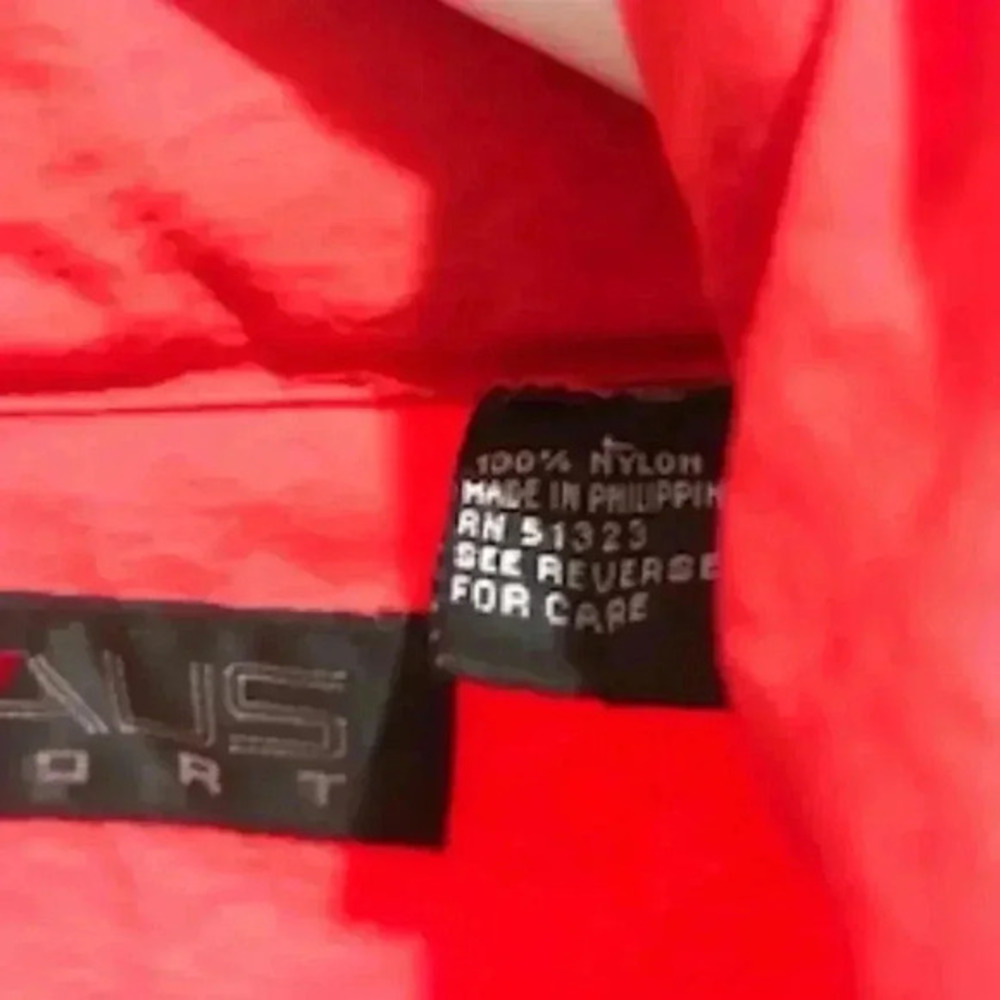 Chaus Sport Red‎ Nylon Windbreaker With hood  Men’s Size Large Zip front - Picture 7 of 12